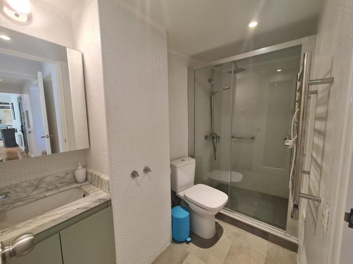 Oceana Suites Lastarria, En Cerro Santa Lucia سانتياغو المظهر الخارجي الصورة